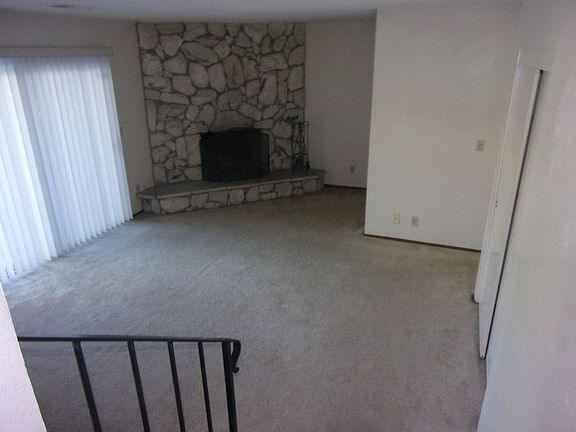 4th image of 361 Arlington Cir