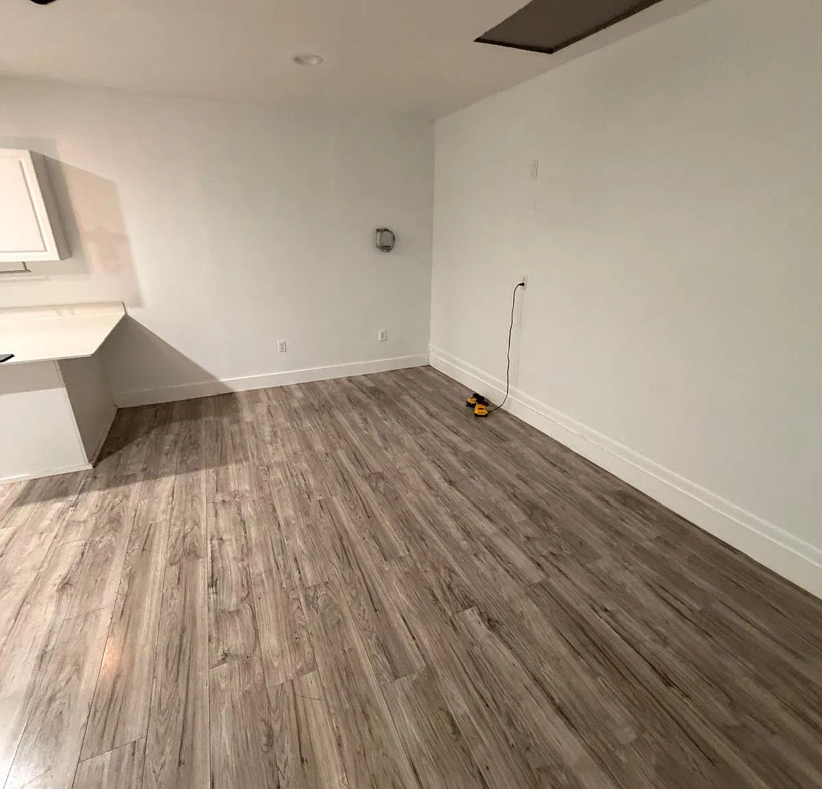 105 Jeffrey Dr — Photo 4
