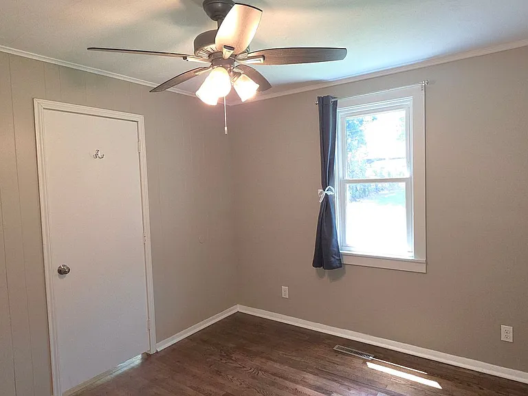1452 E Nora St — Photo 6