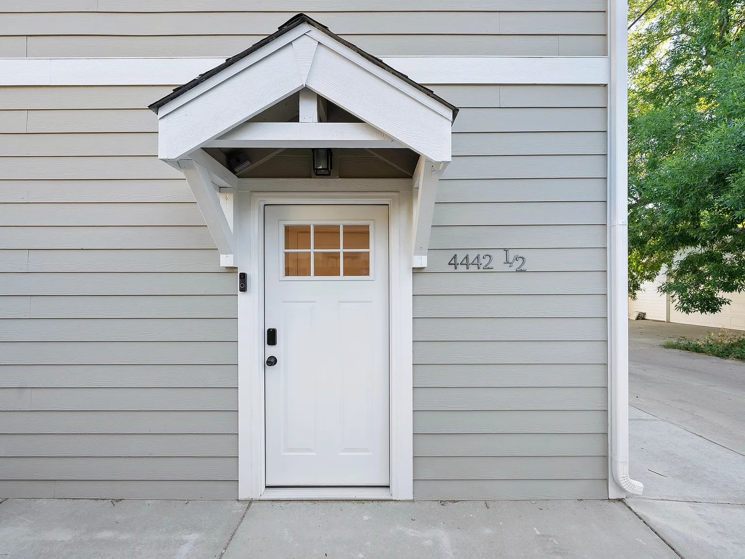 2 bed, 642 sqft, $3,500 — Photo 2