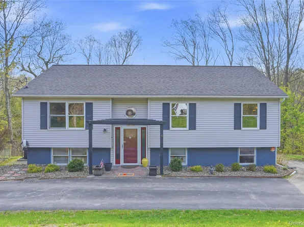 6 Taber Place, Marlboro, NY 12542