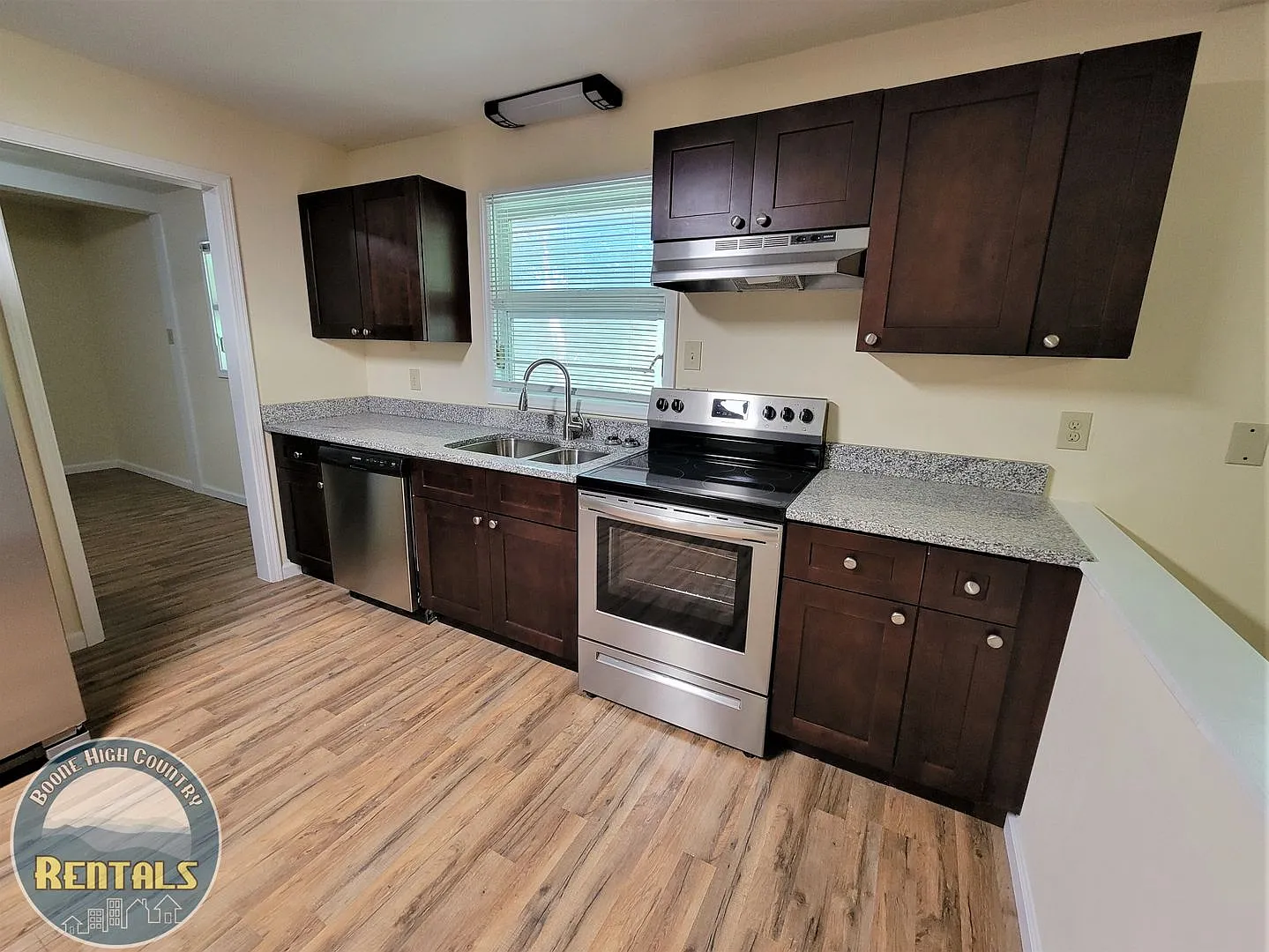 5BR House Centrally Located in Boone — Photo 4