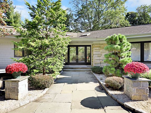 9 Pilgrim Rd Rye NY 10580 USA-print-013-013-ext2new-4200x2800-300dpi.jpg