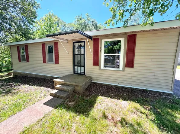 218 Eastview Dr, Glasgow, KY 42141
