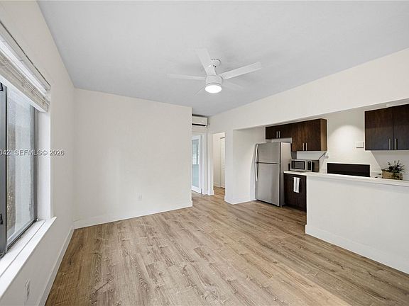 4th image of 570 NE 69th St APT 1