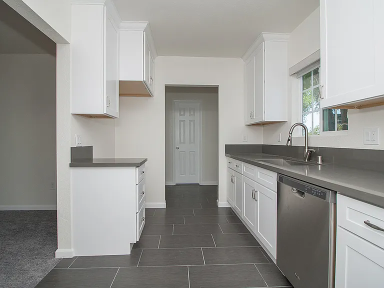 12328 Idaho Ave — Photo 10