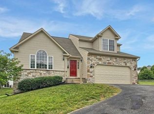 992 Hidden Hollow Dr, Gap, PA 17527