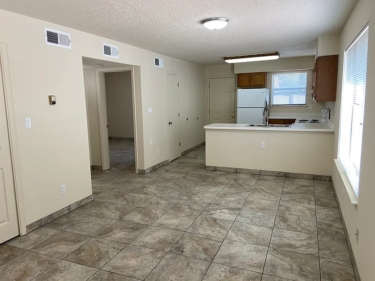 4312 Calle Andrew #D — Photo 3