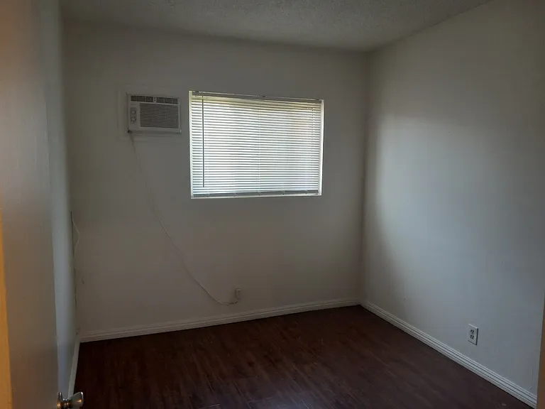 140 E Wakefield Ave #4 — Photo 12
