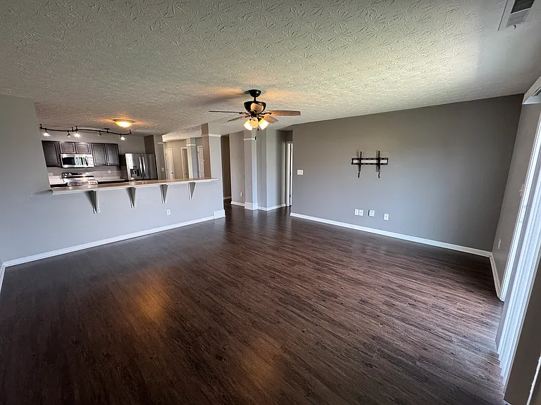 2584 Shadowbrook Trce — Photo 8