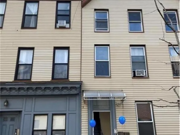 430 39th St, Brooklyn, NY 11232