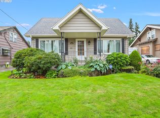 6956 NE Stanton St, Portland, OR 97213