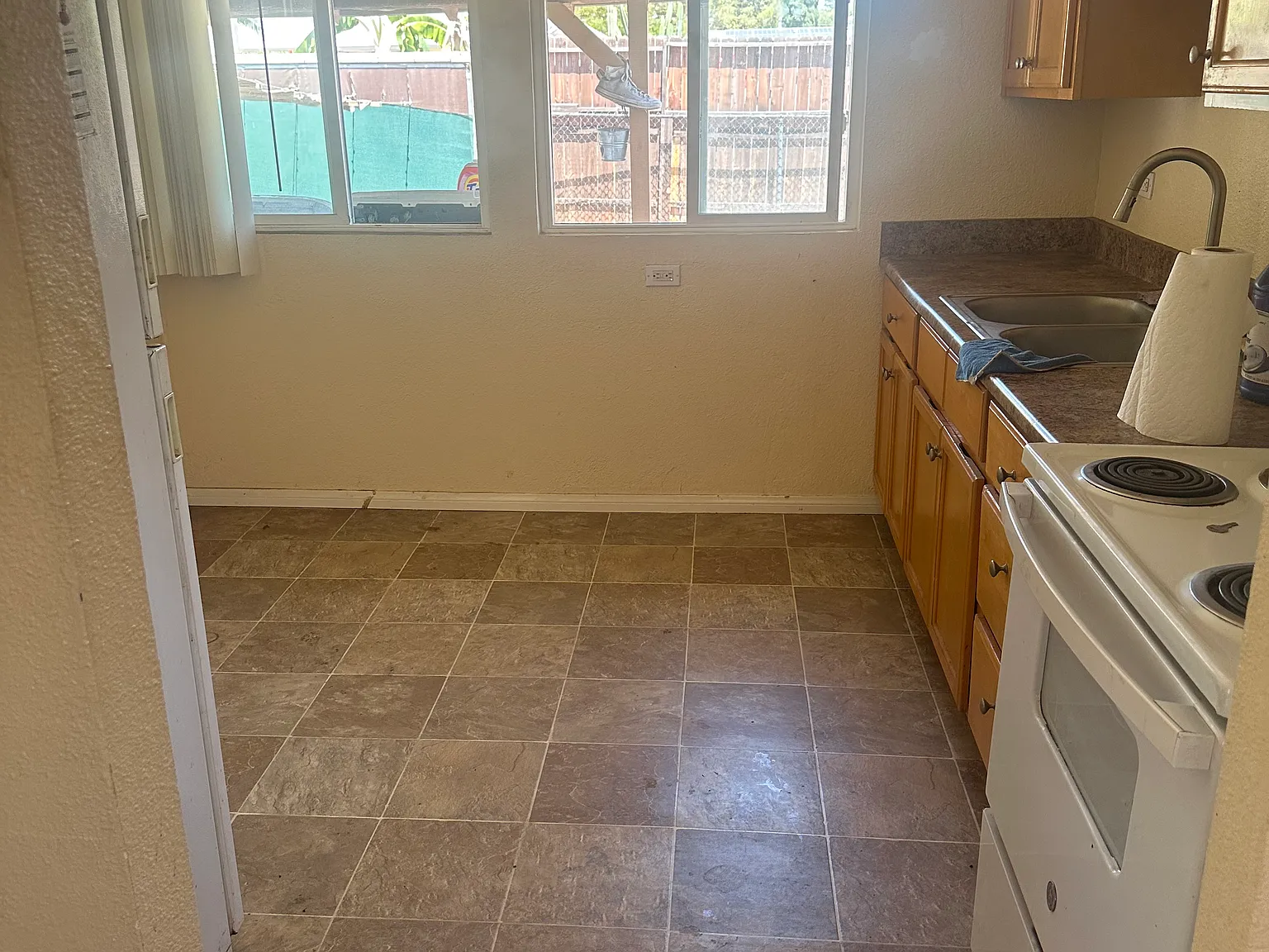 2 bed, 500 sqft, $1,950 — Photo 1