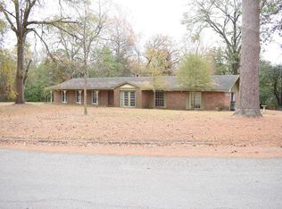 1000 Laurel Ln, Nacogdoches, TX 75964
