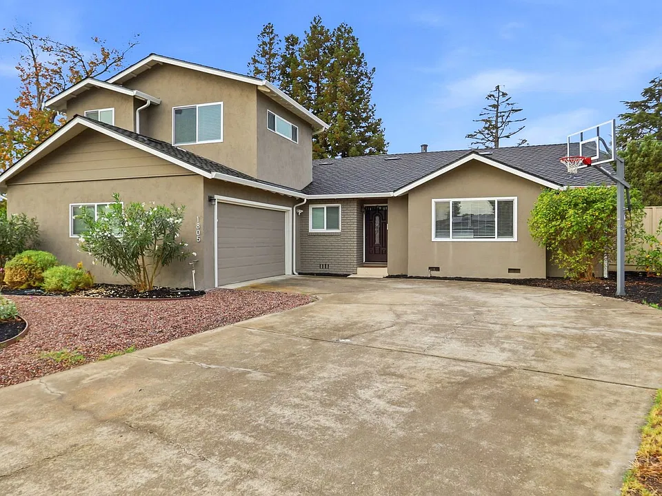 1805 Karen Ct