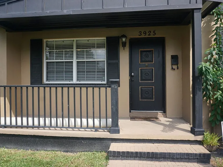 3925 Miruelo Cir N — Photo 2