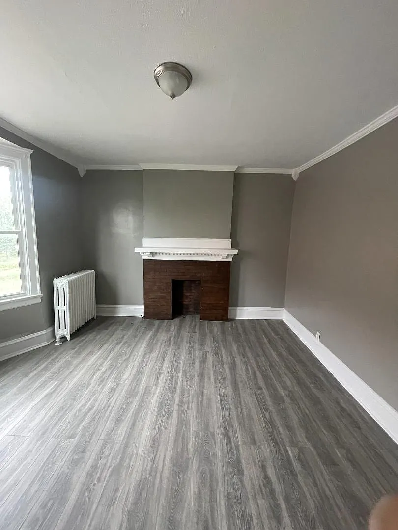 601 Main St - unit 10 — Photo 3