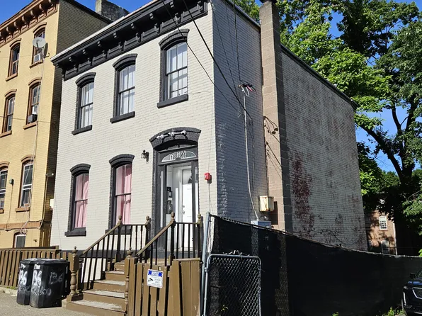 136 Johnston St #0, Newburgh, NY 12550
