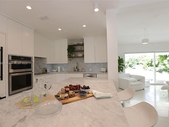 4th image of 12020 NE 5th Ave #0