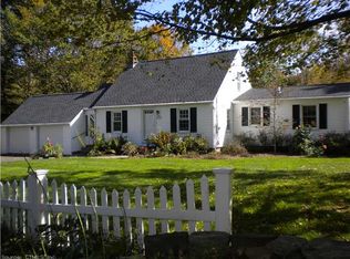 1372 Half Moon Rd, Cheshire, CT 06410