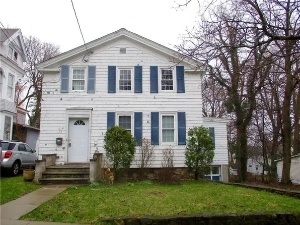 32 Butternut St, Lyons, NY 14489