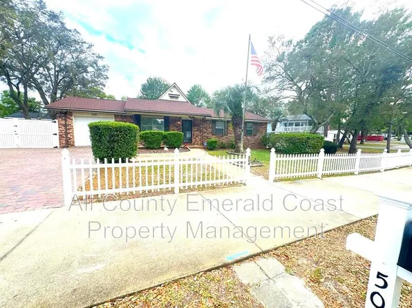 504 Kelly St, Destin, FL 32541