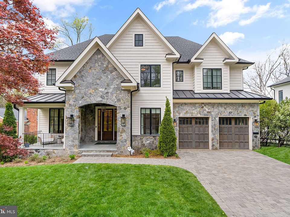 1st image of 1714 Forest Ln