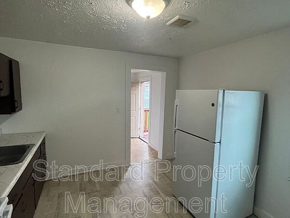 4th image of 410 Scio St