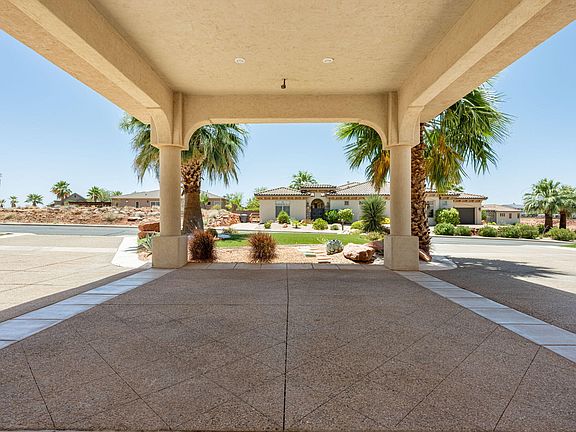 4th image of 1210 W Lions Head Dr