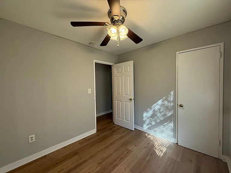 2531 Miles St — Photo 20
