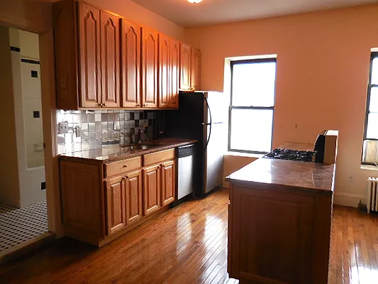 Rented by Aimee Grodanz, LREB | media 25