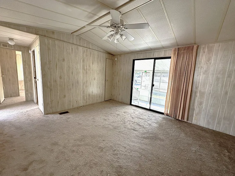 280 Flame Ln — Photo 6
