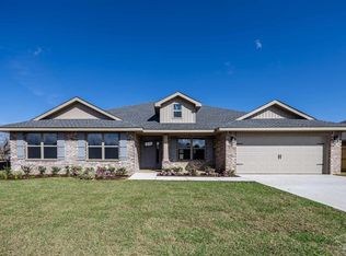 6179 Pineapple Dr, Milton, FL 32570
