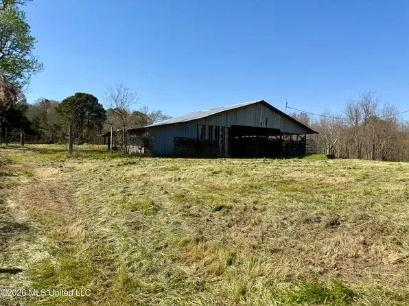 Neal Rd, Forest, MS 39074