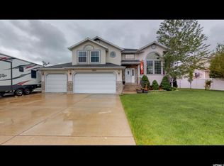 8929 S Sunspring Dr, West Jordan, UT 84088