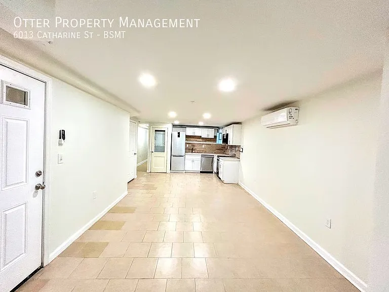 6013 Catharine St #BASEMENT — Photo 11