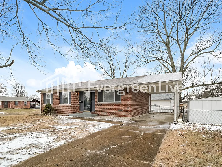 1436 Oliveto Ln — Photo 2
