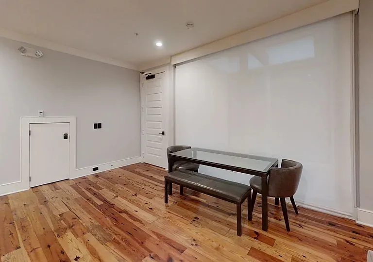 288 King St #201 — Photo 5