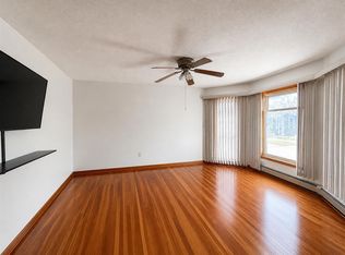 25 Hall St, Somerville, MA 02144