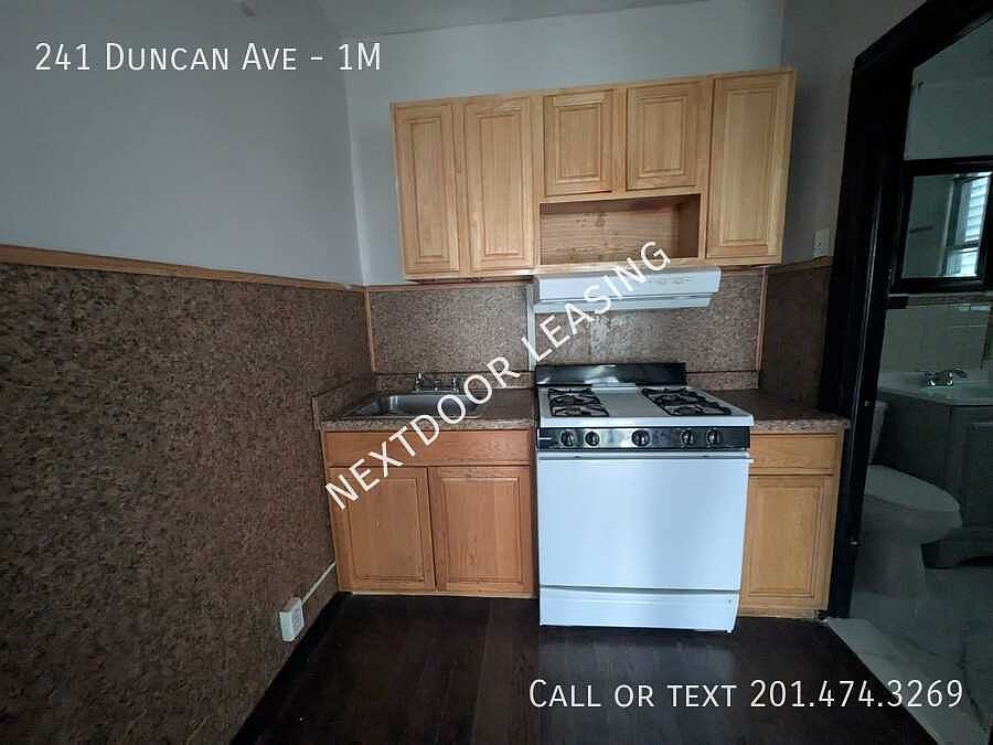 1st image of 241 Duncan Ave #1M