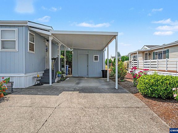 3rd image of 1500 Gabriela Ct NE Unit 38