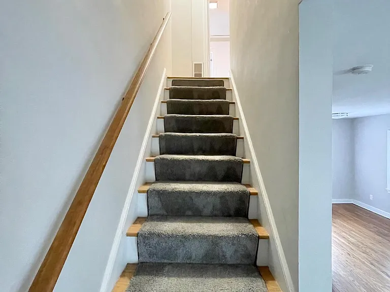 2528 N Winchester St — Photo 13