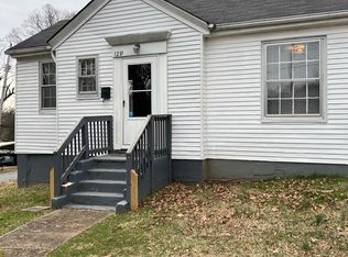 1210 Oakgrove Ave, Martinsville, VA 24112