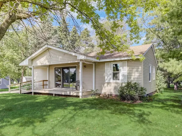 8842 N Highway Dr, Lexington, MN 55014