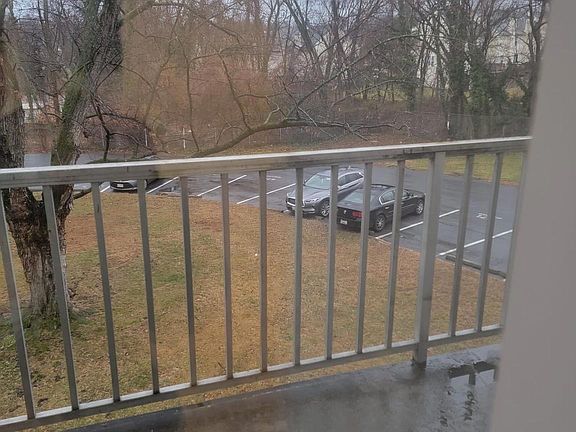 3rd image of 5601 Parker House Ter APT 312