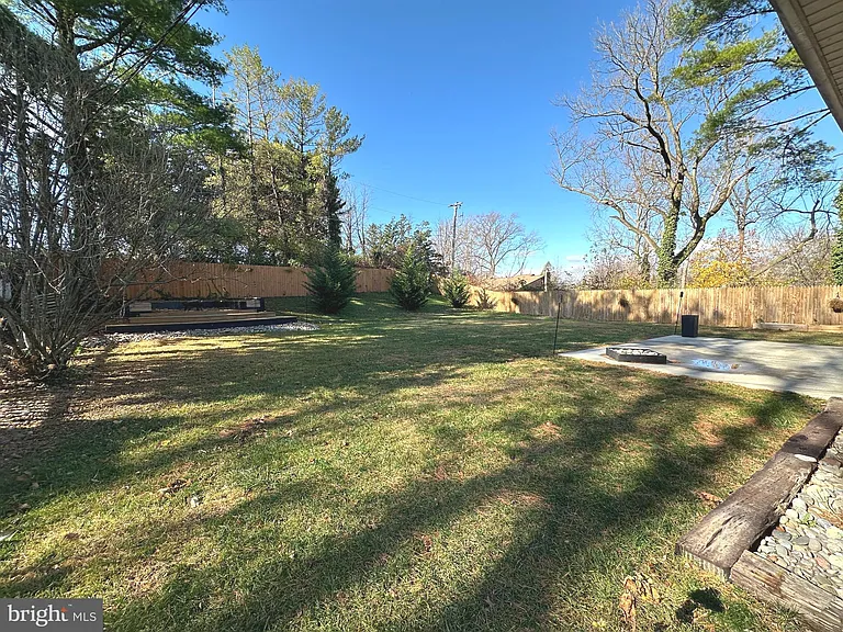 10202 Daventry Dr — Photo 16