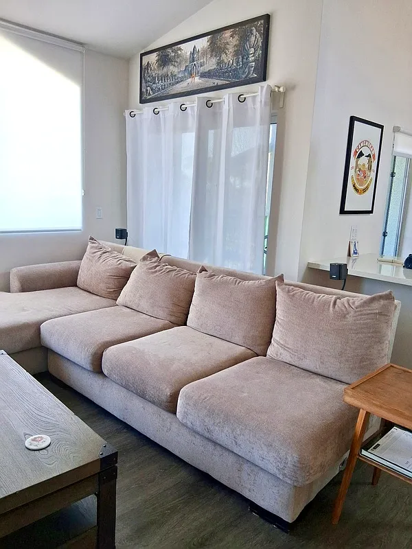 2 bed, 2.0 bath, 1200 sqft, $3,450 — Photo 4