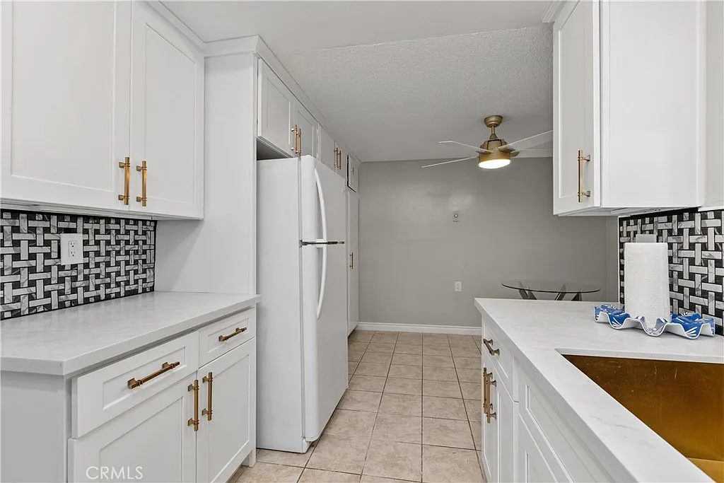 3 bed, 1720 sqft, $3,500 — Photo 4