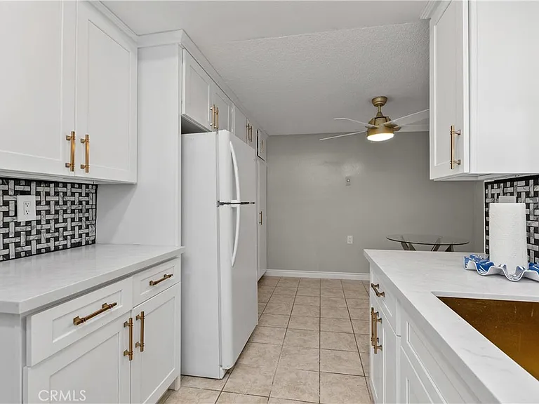3242 San Amadeo #2A — Photo 4