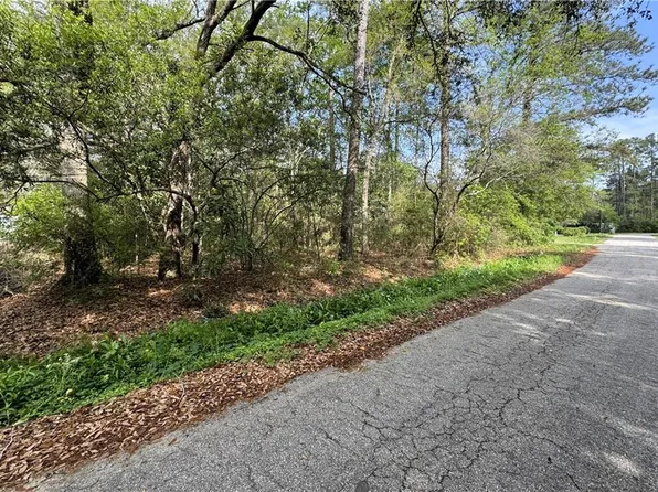 30173 Nina Dr, Lacombe, LA 70445